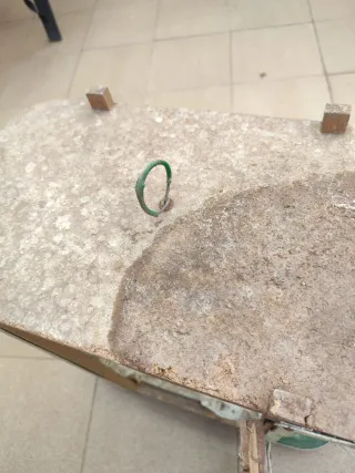 Jaula antigua de madera