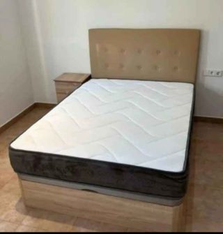 Canapé y colchón nuevo
