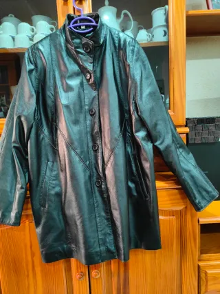Chaqueta de piel tres cuartos Talla 46