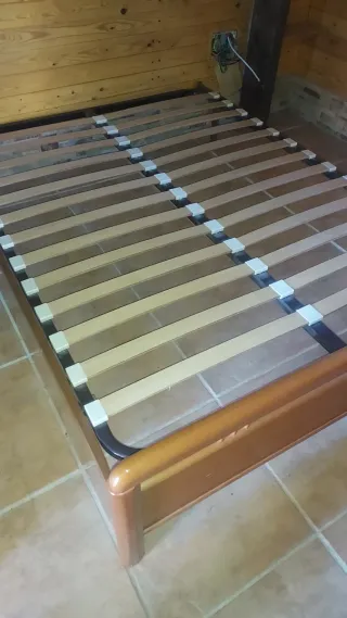 Somier de lamas de madera