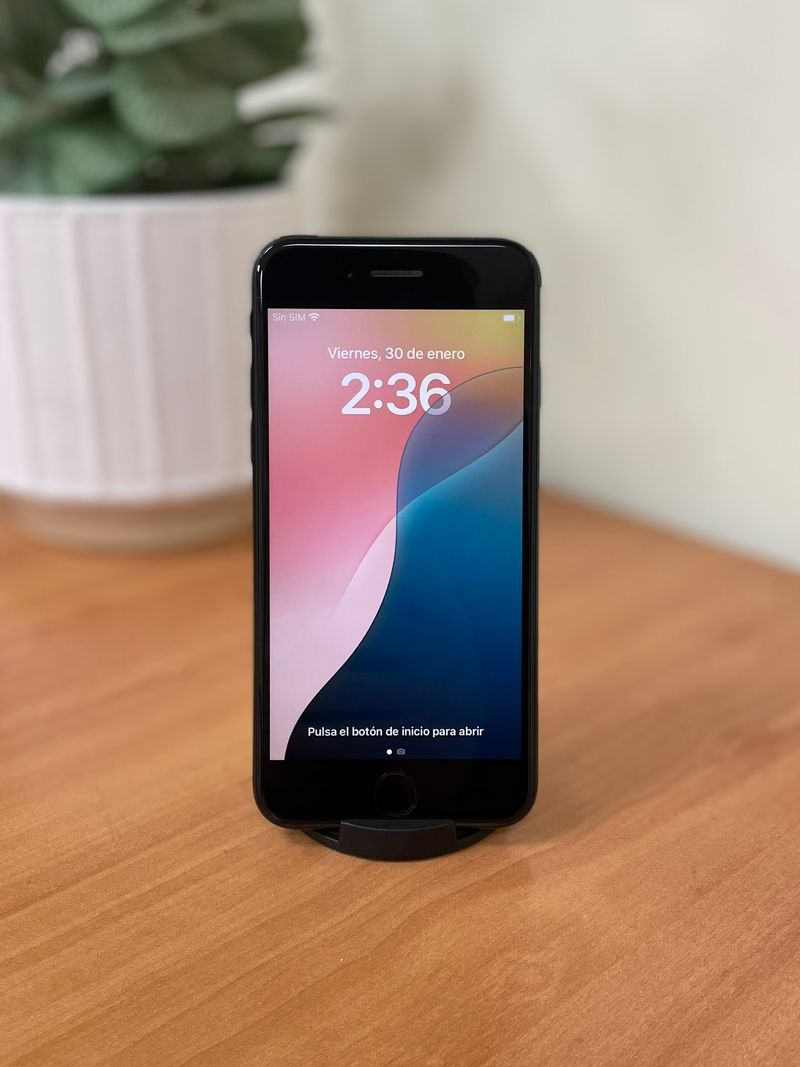 Apple iPhone SE [2020] (ref. 101608)