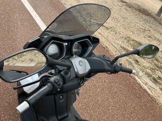 Yamaha Xmax 125 YP125R Maxi Scooter