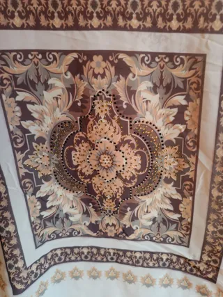 Camiseta rosa con estampado central