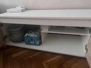 Mueble TV blanco y madera