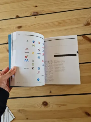 Logo: The Reference Guide to Symbols and Logoty...