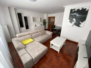 Se alquila piso para SANFERMINES céntrico 4hab