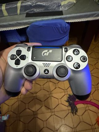 PS4 Gran Turismo Sport Edición Limitada Plata