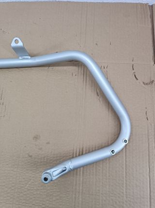 Defensa XADV 750 motor Honda barra proteccion