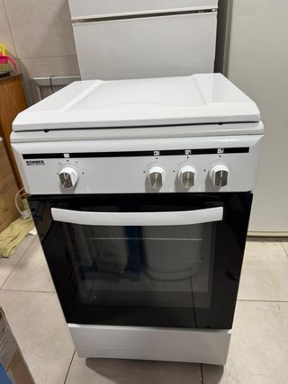 Cocina Rommer a gas con horno