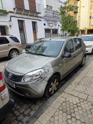 Dacia Sandero 2010