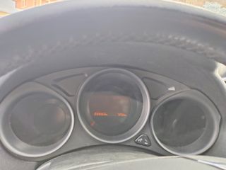 Citroen C4 2012 (caja de cambios rota)