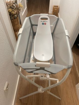 Bañera para bebé con soporte