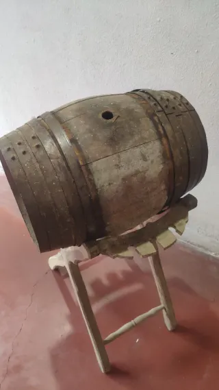 BARRICA ANTIGUA DE MADERA