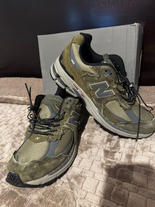 Tênis New Balance 2002R Tam 44 Verde