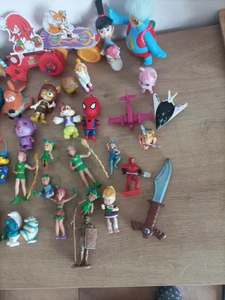 Figuras McDonald's y Coleccionables Varios