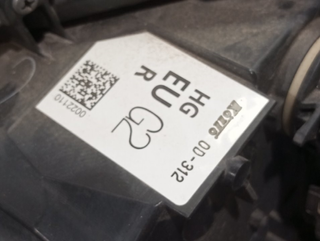 FARO DERECHO TOYOTA YARIS CROSS M15A KOITO 0D312