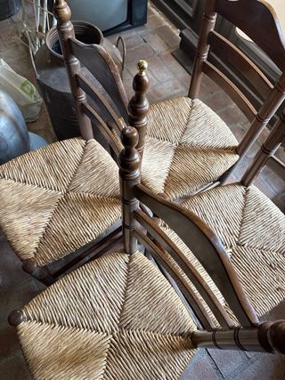 4 Sillas de Madera y Mimbre