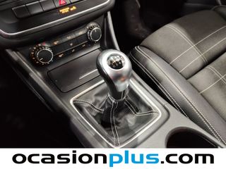 Mercedes-Benz CLA Shooting Brake CLA 200 d Urban 100 kW (136 CV)