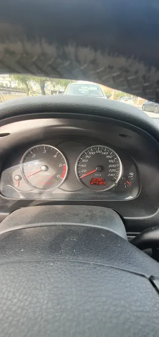 Mazda 6 2002 ( con avería motor)