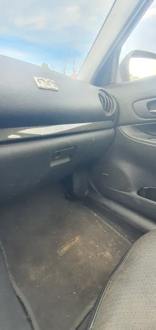 Mazda 6 2002 ( con avería motor)