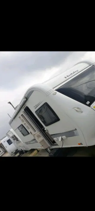 EXCELENTE CARAVANA HOBBY PRESTIGE 560 ALTA GAMA