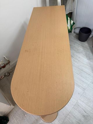 Mesa alta cocina con taburete