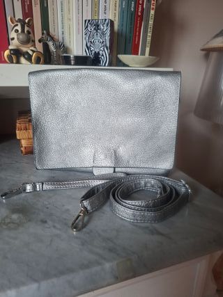 Borsa argento tracolla e laccio polso