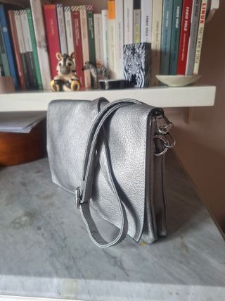 Borsa argento tracolla e laccio polso