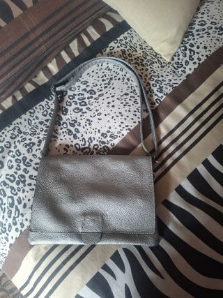 Borsa argento tracolla e laccio polso