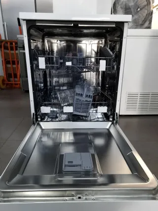 Lavavajillas Daewoo  NUEVO CON GOLPE