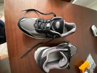 New Balance 2002R Negro Gris