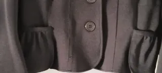 Chaqueta marca Clara Collins. Negra. Mujer