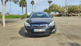 Opel Astra 2011