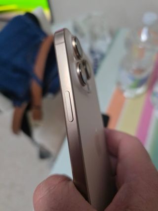 iPhone 16 Pro Max Dorado
