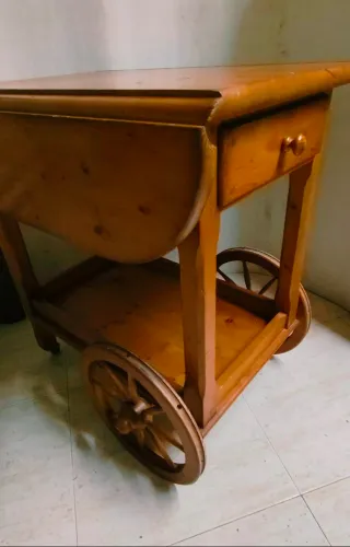 Carrito con alas abatibles de bar vintage