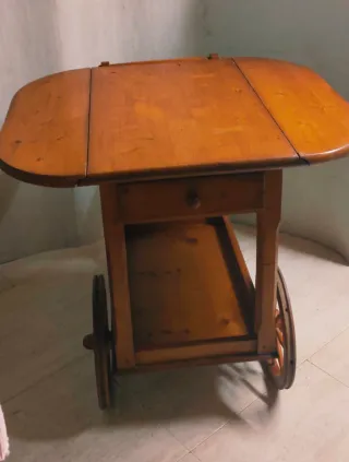 Carrito con alas abatibles de bar vintage