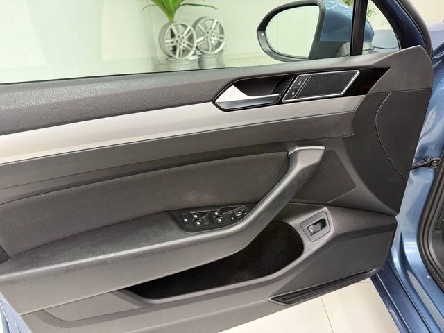 VW Passat Variant 2.0TDI Advance desde 295€/mes*