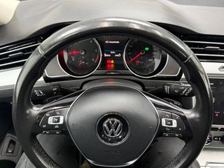 VW Passat Variant 2.0TDI Advance desde 295€/mes*