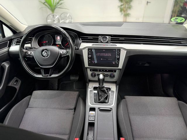VW Passat Variant 2.0TDI Advance desde 295€/mes*