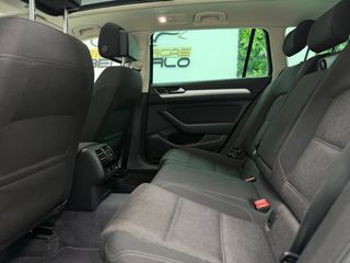 VW Passat Variant 2.0TDI Advance desde 295€/mes*