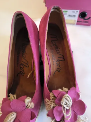 Zapatos cuña Maria Mare fucsia