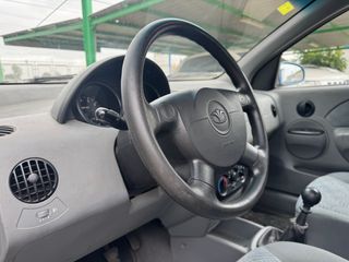 DAEWOO Kalos 1.4 SR 16v ano modelo 2004