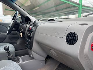 DAEWOO Kalos 1.4 SR 16v ano modelo 2004