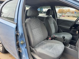 DAEWOO Kalos 1.4 SR 16v ano modelo 2004