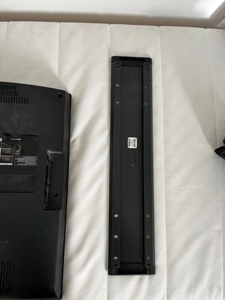 TV Samsung LE32B350F1W – 32” con soporte de pared