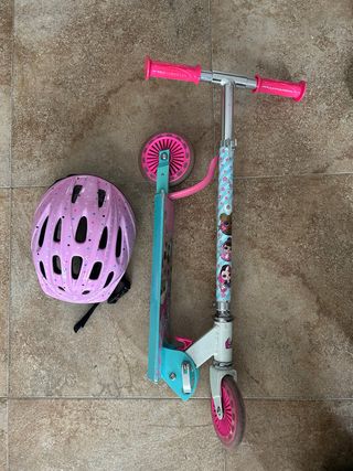 Patinete LOL con casco rosa de decatlon