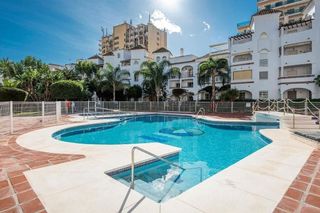 Piso en venta en Torrequebrada en Benalmádena