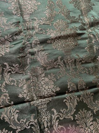 Tela brocada oro y verde
