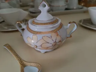 Zuccheriera vintage in porcellana