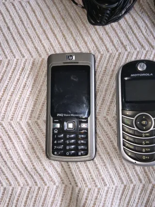 Lote 3 Móviles Motorola y Siemens